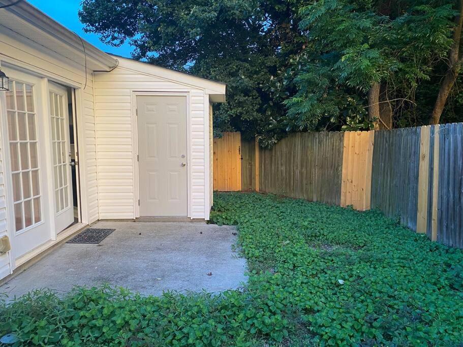Comfy, Stylish Townhome Near I-20! أوغستا المظهر الخارجي الصورة