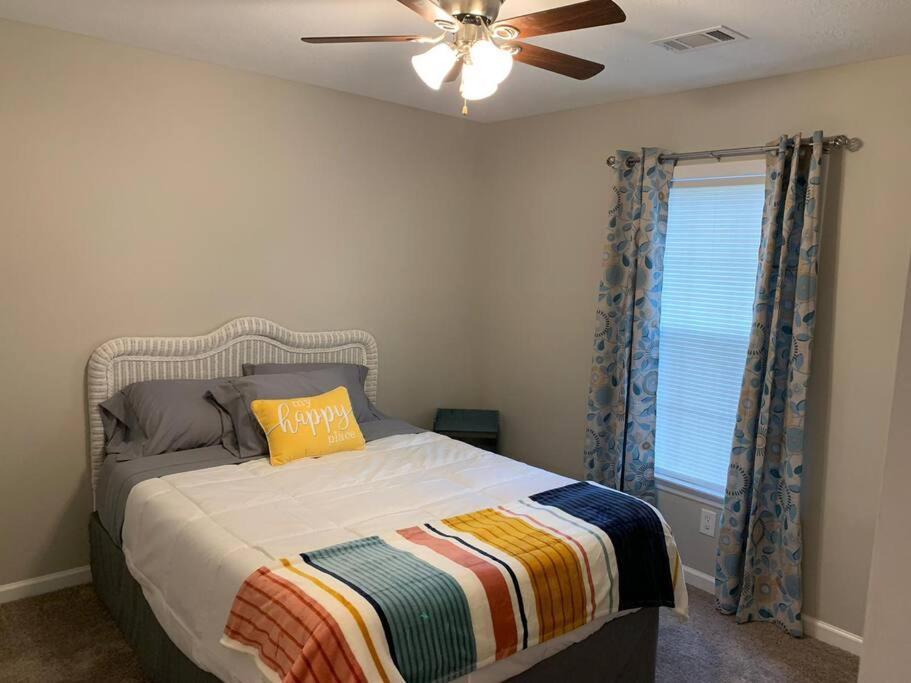 Comfy, Stylish Townhome Near I-20! أوغستا المظهر الخارجي الصورة